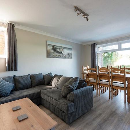 5 Bedroom Detached Beach House Poole Exterior photo