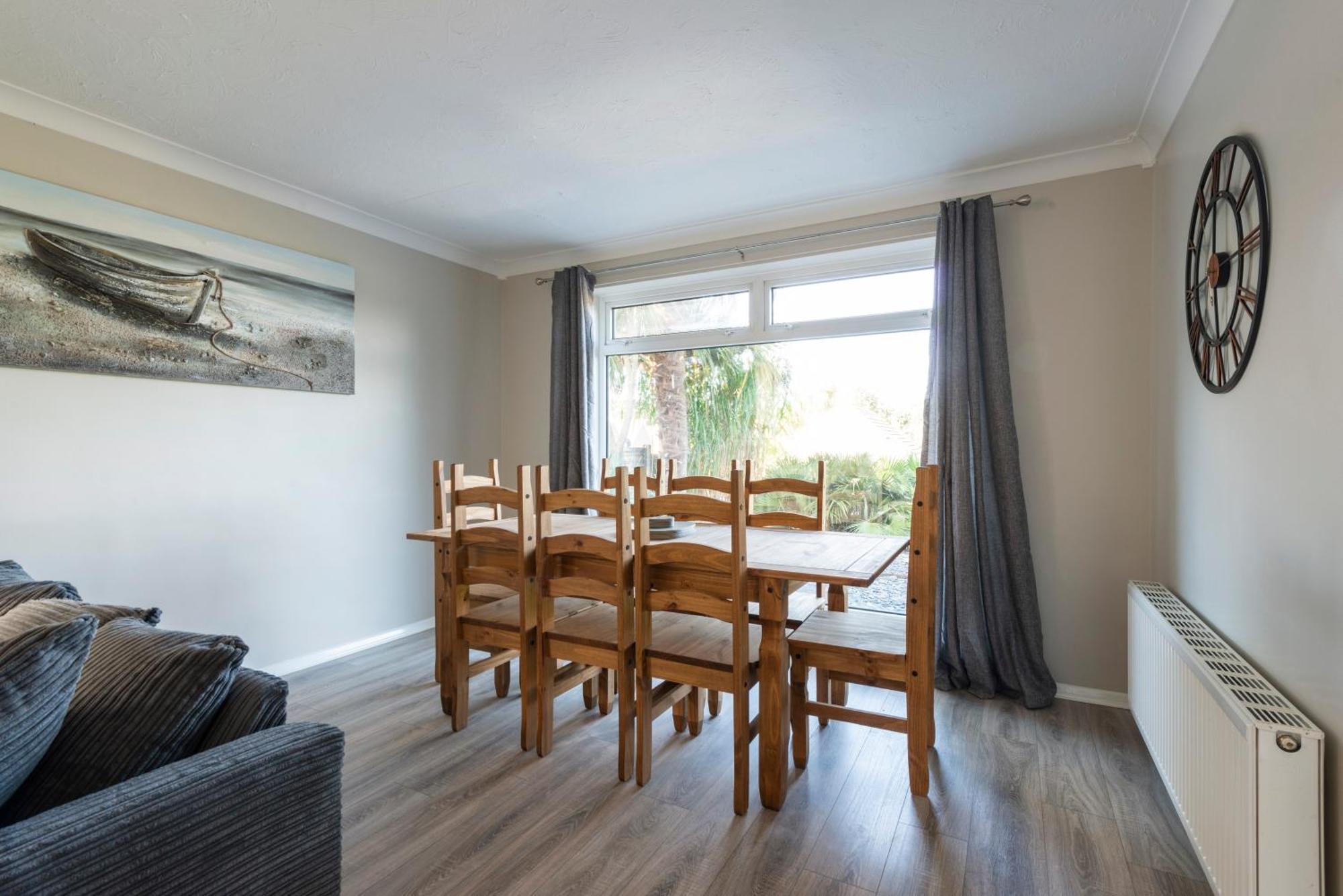 5 Bedroom Detached Beach House Poole Exterior photo